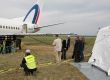 Awaryjne lądowanie i co dalej: podnoszenie B737 w Ostrawie — zdjęcie 83